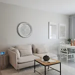 Noctua 039 Paraiso Alto 1 아파트 에스테포나